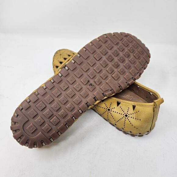 Spring Step Womens 12 43 Perforated Slip-On Shoes Fusaro Yellow S7 - Picture 5 of 8